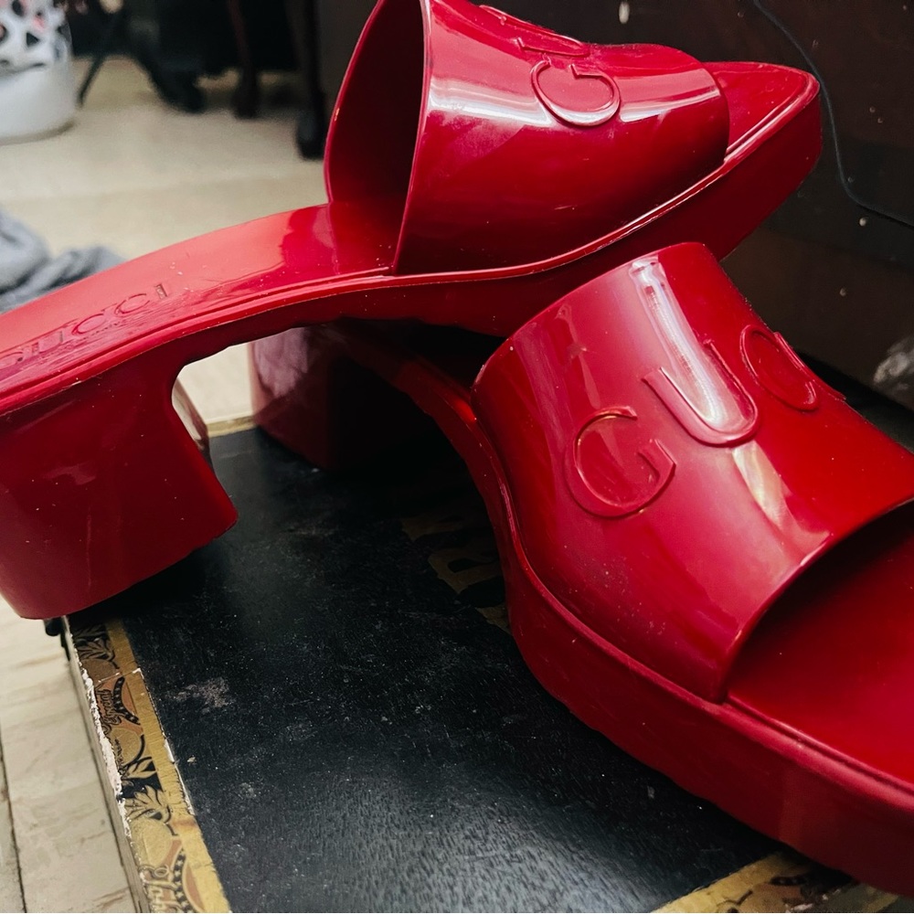 Gucci sandal